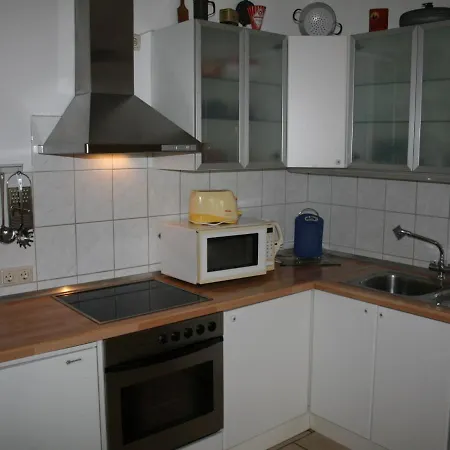 Spacious In Near The Sea Apartment